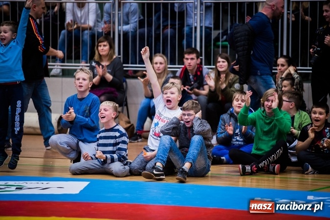 Zdjęcie w galerii na portalu naszraciborz.pl: Krajowa Liga Zapaśnicza: Inauguracyjne zwycięstwo MKZ Unia Racibórz wiadomości z regionu