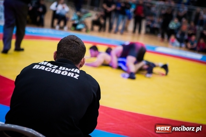 Zdjęcie w galerii na portalu naszraciborz.pl: Krajowa Liga Zapaśnicza: Inauguracyjne zwycięstwo MKZ Unia Racibórz wiadomości z regionu