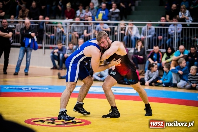 Zdjęcie w galerii na portalu naszraciborz.pl: Krajowa Liga Zapaśnicza: Inauguracyjne zwycięstwo MKZ Unia Racibórz wiadomości z regionu