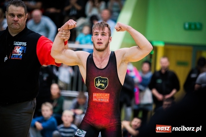 Zdjęcie w galerii na portalu naszraciborz.pl: Krajowa Liga Zapaśnicza: Inauguracyjne zwycięstwo MKZ Unia Racibórz wiadomości z regionu