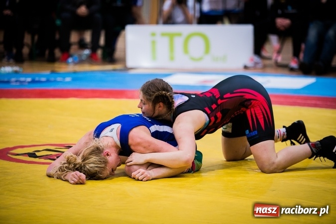 Zdjęcie w galerii na portalu naszraciborz.pl: Krajowa Liga Zapaśnicza: Inauguracyjne zwycięstwo MKZ Unia Racibórz wiadomości z regionu