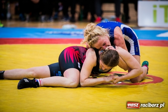 Zdjęcie w galerii na portalu naszraciborz.pl: Krajowa Liga Zapaśnicza: Inauguracyjne zwycięstwo MKZ Unia Racibórz wiadomości z regionu