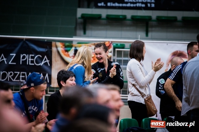 Zdjęcie w galerii na portalu naszraciborz.pl: Krajowa Liga Zapaśnicza: Inauguracyjne zwycięstwo MKZ Unia Racibórz wiadomości z regionu