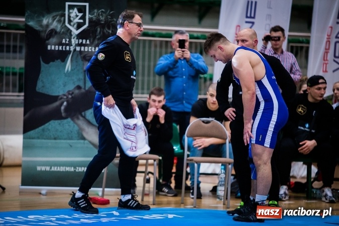 Zdjęcie w galerii na portalu naszraciborz.pl: Krajowa Liga Zapaśnicza: Inauguracyjne zwycięstwo MKZ Unia Racibórz wiadomości z regionu