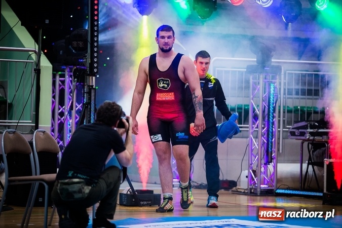 Zdjęcie w galerii na portalu naszraciborz.pl: Krajowa Liga Zapaśnicza: Inauguracyjne zwycięstwo MKZ Unia Racibórz wiadomości z regionu