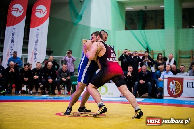 Zdjęcie w galerii na portalu naszraciborz.pl: Krajowa Liga Zapaśnicza: Inauguracyjne zwycięstwo MKZ Unia Racibórz wiadomości z regionu