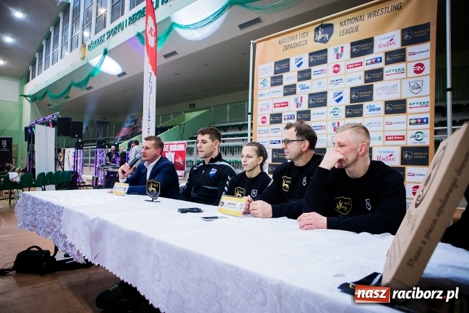 Zdjęcie w galerii na portalu naszraciborz.pl: Krajowa Liga Zapaśnicza: Inauguracyjne zwycięstwo MKZ Unia Racibórz wiadomości z regionu