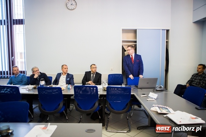 Zdjęcie w galerii na portalu naszraciborz.pl: Bez specjalist&oacute;w i innowacji nie ruszymy do przodu wiadomości z regionu