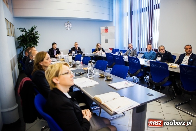 Zdjęcie w galerii na portalu naszraciborz.pl: Bez specjalist&oacute;w i innowacji nie ruszymy do przodu wiadomości z regionu