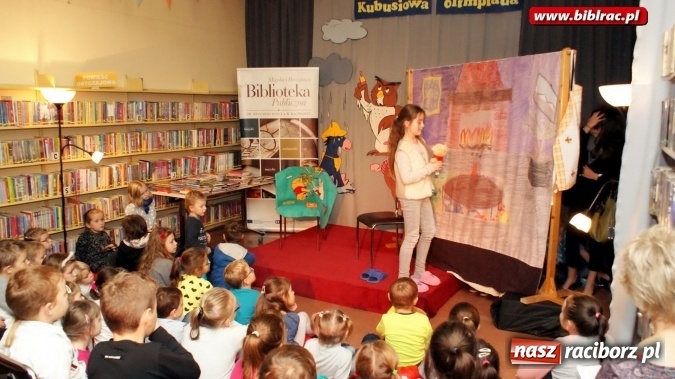 Zdjęcie w galerii na portalu naszraciborz.pl: W raciborskiej bibliotece rozstrzygnięto og&oacute;lnopolski konkurs plastyczny wiadomości z regionu