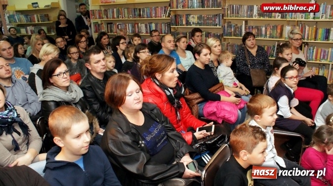 Zdjęcie w galerii na portalu naszraciborz.pl: W raciborskiej bibliotece rozstrzygnięto og&oacute;lnopolski konkurs plastyczny wiadomości z regionu