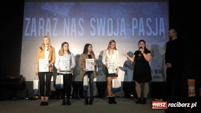 Zdjęcie w galerii na portalu naszraciborz.pl: Nagrody Filmowe rozdane - Grupa Teatralna 4 ŚCIANA w gronie Laureatów!  wiadomości z regionu