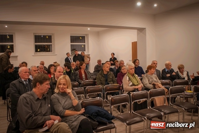 Zdjęcie w galerii na portalu naszraciborz.pl: Kulinarne opowieści Piotra Semki w księgarni Sowa wiadomości z regionu