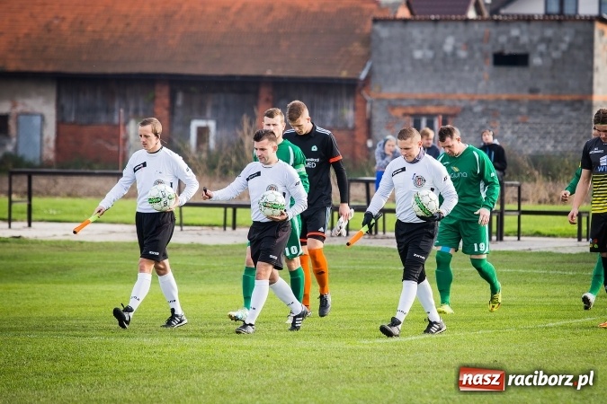 Zdjęcie w galerii na portalu naszraciborz.pl: Pewna wygrana Krzyżanowic w starciu ze Skrzyszowem wiadomości z regionu