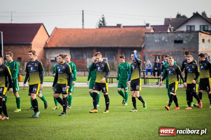 Zdjęcie w galerii na portalu naszraciborz.pl: Pewna wygrana Krzyżanowic w starciu ze Skrzyszowem wiadomości z regionu