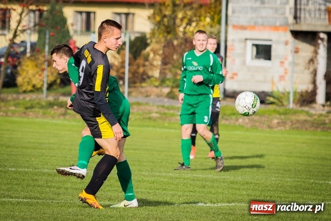 Zdjęcie w galerii na portalu naszraciborz.pl: Pewna wygrana Krzyżanowic w starciu ze Skrzyszowem wiadomości z regionu