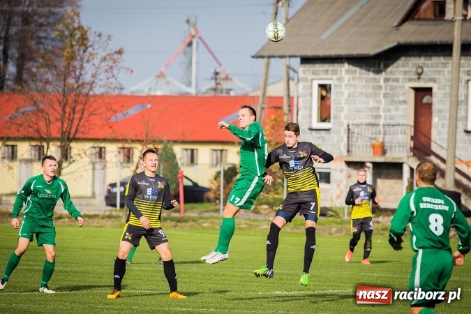 Zdjęcie w galerii na portalu naszraciborz.pl: Pewna wygrana Krzyżanowic w starciu ze Skrzyszowem wiadomości z regionu