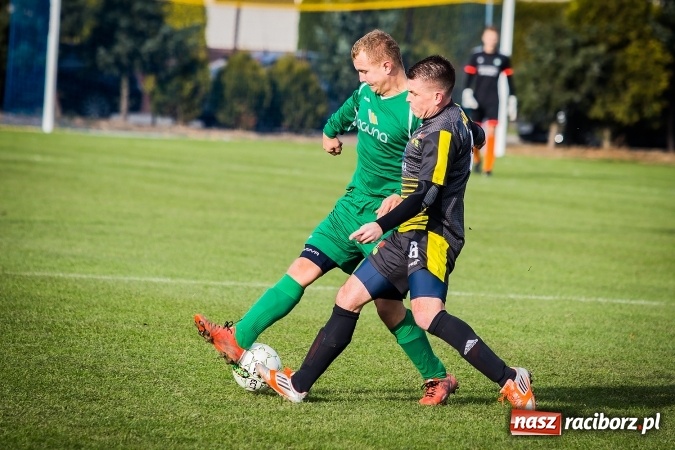 Zdjęcie w galerii na portalu naszraciborz.pl: Pewna wygrana Krzyżanowic w starciu ze Skrzyszowem wiadomości z regionu