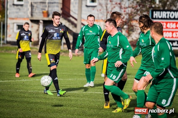 Zdjęcie w galerii na portalu naszraciborz.pl: Pewna wygrana Krzyżanowic w starciu ze Skrzyszowem wiadomości z regionu