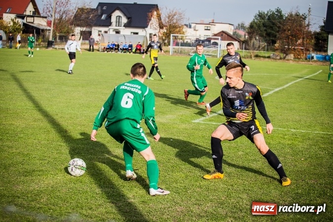 Zdjęcie w galerii na portalu naszraciborz.pl: Pewna wygrana Krzyżanowic w starciu ze Skrzyszowem wiadomości z regionu