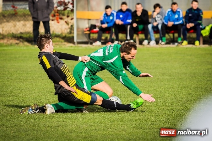 Zdjęcie w galerii na portalu naszraciborz.pl: Pewna wygrana Krzyżanowic w starciu ze Skrzyszowem wiadomości z regionu