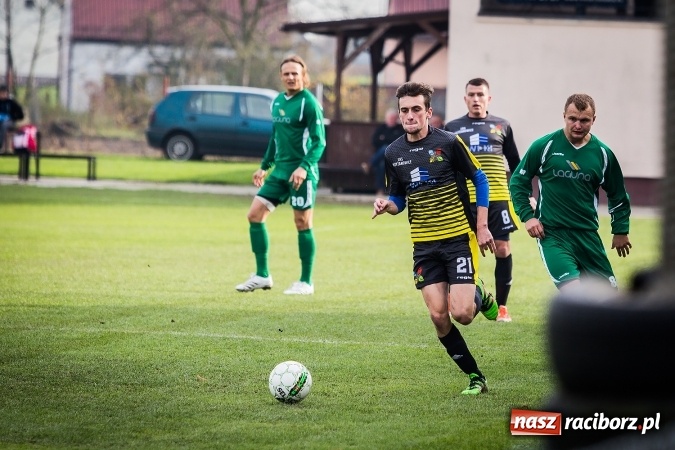 Zdjęcie w galerii na portalu naszraciborz.pl: Pewna wygrana Krzyżanowic w starciu ze Skrzyszowem wiadomości z regionu