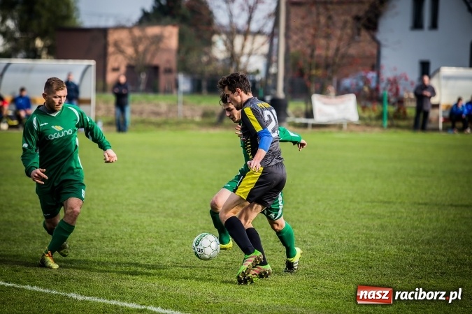 Zdjęcie w galerii na portalu naszraciborz.pl: Pewna wygrana Krzyżanowic w starciu ze Skrzyszowem wiadomości z regionu