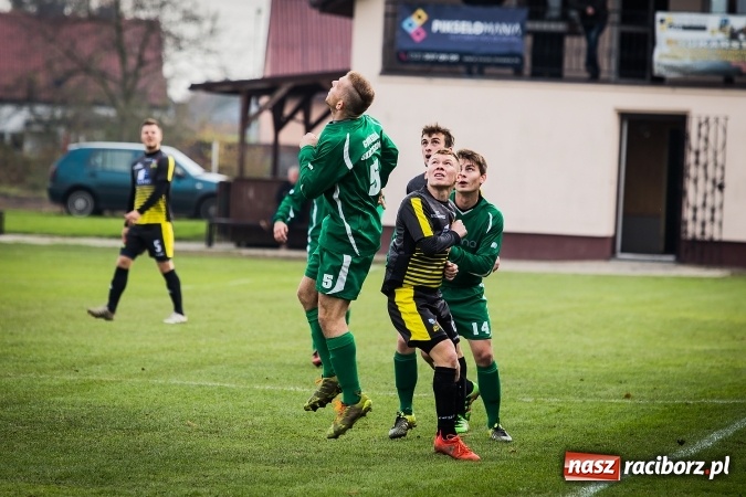 Zdjęcie w galerii na portalu naszraciborz.pl: Pewna wygrana Krzyżanowic w starciu ze Skrzyszowem wiadomości z regionu