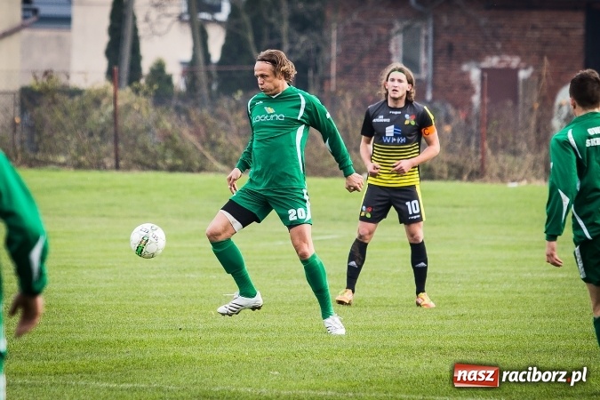 Zdjęcie w galerii na portalu naszraciborz.pl: Pewna wygrana Krzyżanowic w starciu ze Skrzyszowem wiadomości z regionu