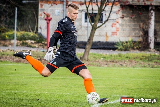 Zdjęcie w galerii na portalu naszraciborz.pl: Pewna wygrana Krzyżanowic w starciu ze Skrzyszowem wiadomości z regionu