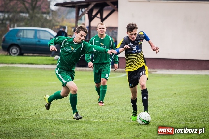 Zdjęcie w galerii na portalu naszraciborz.pl: Pewna wygrana Krzyżanowic w starciu ze Skrzyszowem wiadomości z regionu