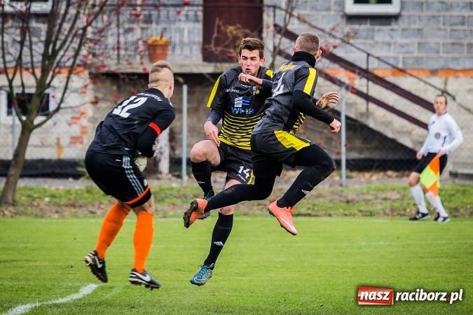 Zdjęcie w galerii na portalu naszraciborz.pl: Pewna wygrana Krzyżanowic w starciu ze Skrzyszowem wiadomości z regionu