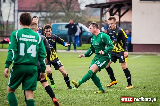 Zdjęcie w galerii na portalu naszraciborz.pl: Pewna wygrana Krzyżanowic w starciu ze Skrzyszowem wiadomości z regionu