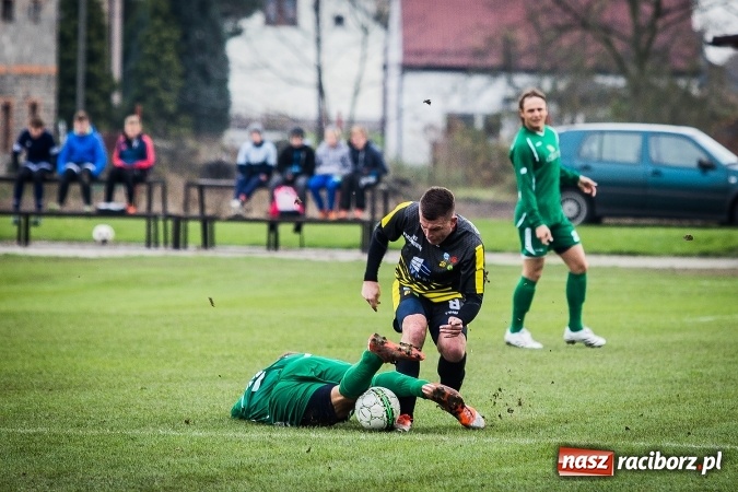Zdjęcie w galerii na portalu naszraciborz.pl: Pewna wygrana Krzyżanowic w starciu ze Skrzyszowem wiadomości z regionu