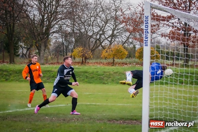 Zdjęcie w galerii na portalu naszraciborz.pl: Dobra seria Tworkowa trwa. Rafako pokonane, choć kontrowersji nie brakowało wiadomości z regionu