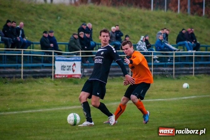 Zdjęcie w galerii na portalu naszraciborz.pl: Dobra seria Tworkowa trwa. Rafako pokonane, choć kontrowersji nie brakowało wiadomości z regionu
