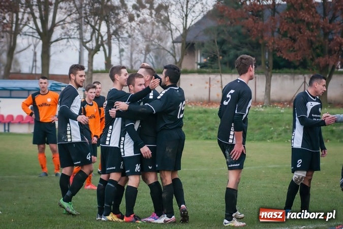 Zdjęcie w galerii na portalu naszraciborz.pl: Dobra seria Tworkowa trwa. Rafako pokonane, choć kontrowersji nie brakowało wiadomości z regionu