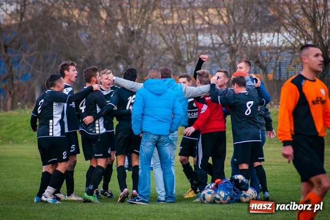 Zdjęcie w galerii na portalu naszraciborz.pl: Dobra seria Tworkowa trwa. Rafako pokonane, choć kontrowersji nie brakowało wiadomości z regionu