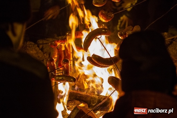 Zdjęcie w galerii na portalu naszraciborz.pl: Upiory i dusze umęczone, czyli spotkanie z duchami na stacji w Rudach  wiadomości z regionu