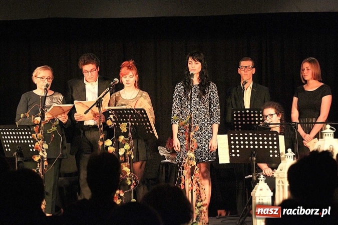 Zdjęcie w galerii na portalu naszraciborz.pl: Zaduszki poetyckie z Atlantydą  wiadomości z regionu