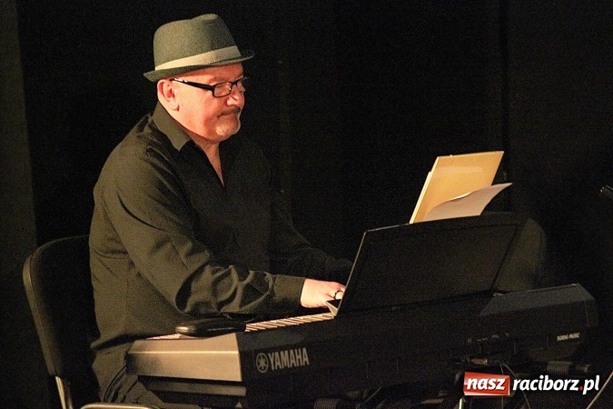 Zdjęcie w galerii na portalu naszraciborz.pl: Zaduszki poetyckie z Atlantydą  wiadomości z regionu