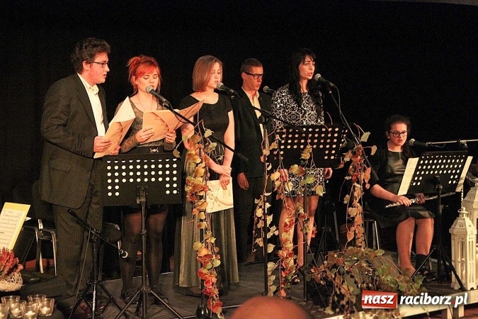 Zdjęcie w galerii na portalu naszraciborz.pl: Zaduszki poetyckie z Atlantydą  wiadomości z regionu