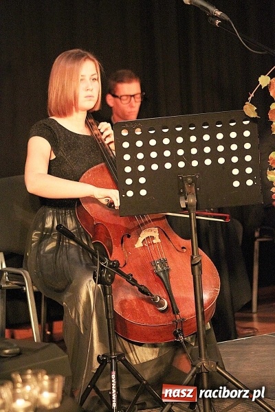 Zdjęcie w galerii na portalu naszraciborz.pl: Zaduszki poetyckie z Atlantydą  wiadomości z regionu