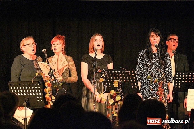 Zdjęcie w galerii na portalu naszraciborz.pl: Zaduszki poetyckie z Atlantydą  wiadomości z regionu