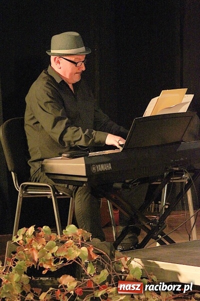 Zdjęcie w galerii na portalu naszraciborz.pl: Zaduszki poetyckie z Atlantydą  wiadomości z regionu