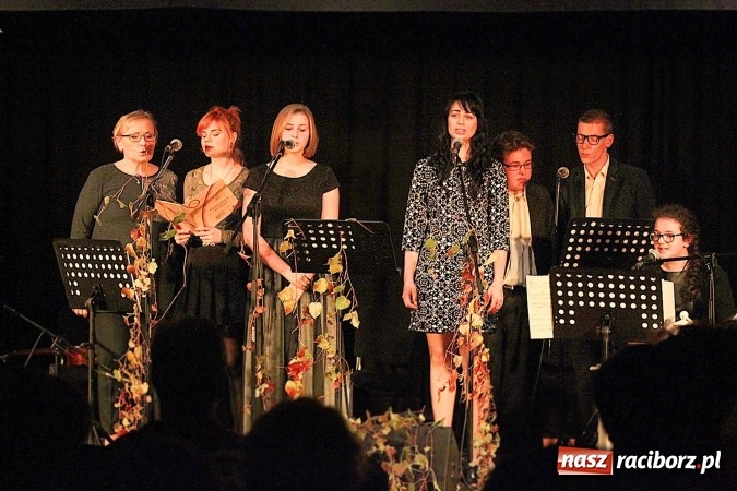 Zdjęcie w galerii na portalu naszraciborz.pl: Zaduszki poetyckie z Atlantydą  wiadomości z regionu