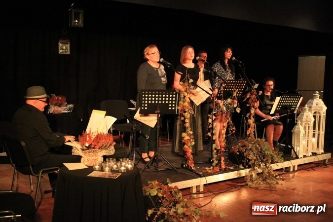 Zdjęcie w galerii na portalu naszraciborz.pl: Zaduszki poetyckie z Atlantydą  wiadomości z regionu