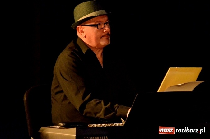 Zdjęcie w galerii na portalu naszraciborz.pl: Zaduszki poetyckie z Atlantydą  wiadomości z regionu