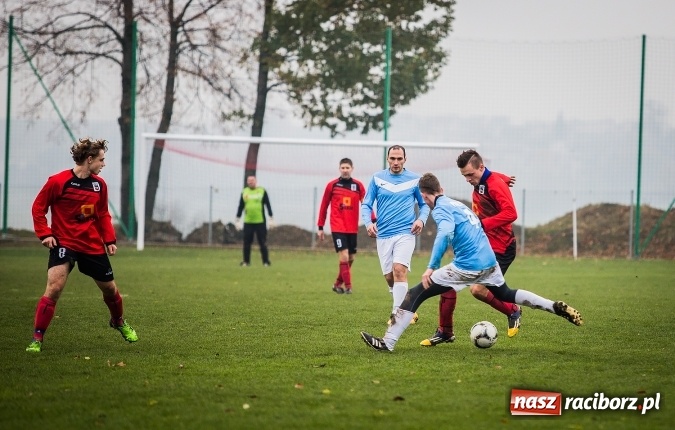 Zdjęcie w galerii na portalu naszraciborz.pl: LKS Pawłów zmiażdżył rezerwy Naprzodu wiadomości z regionu