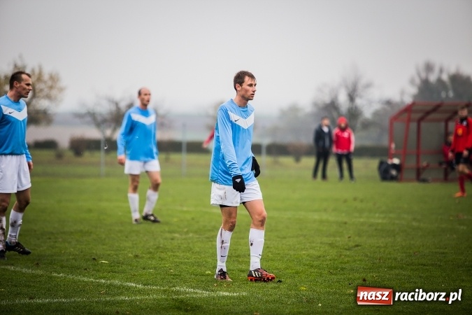 Zdjęcie w galerii na portalu naszraciborz.pl: LKS Pawłów zmiażdżył rezerwy Naprzodu wiadomości z regionu